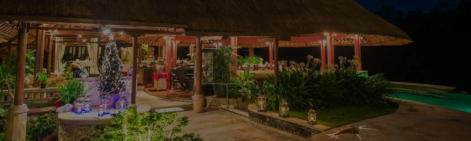 Cascades-Bali-Christmas-In-Ubud.jpg